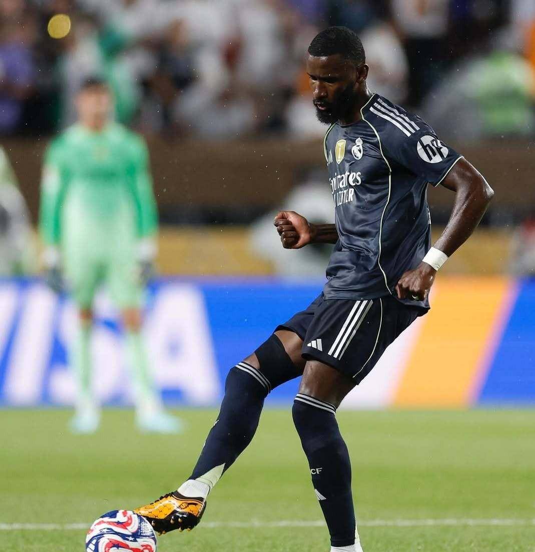 重伤, 阿拉巴相继, 他出战