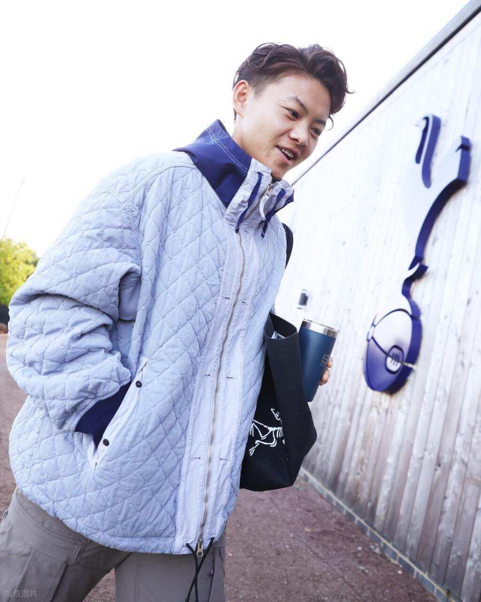 WykYD, 因为球迷都